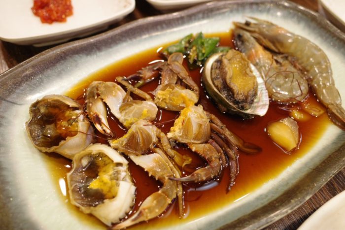 Món hải sản ngâm nước tương kiểu Hàn 